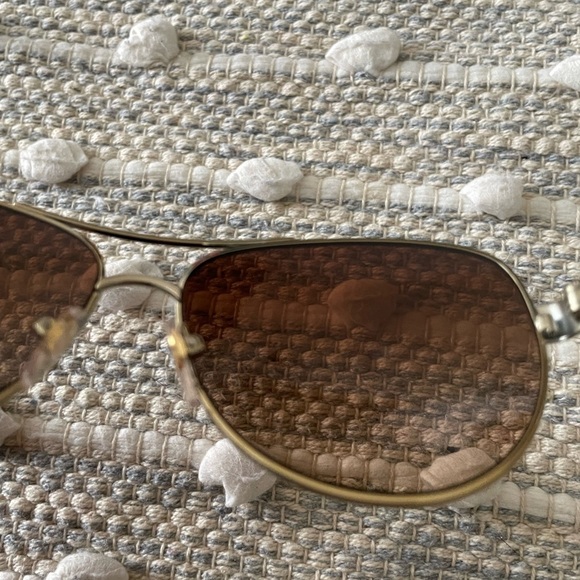 Tory Burch NWT Gold Aviator Sunglasses - Picture 11 of 16